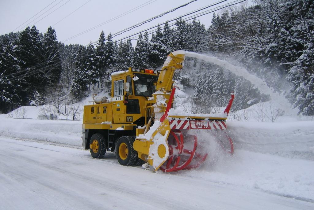 富山の除雪費用っていくら？１日4,000万円の実態に迫る..